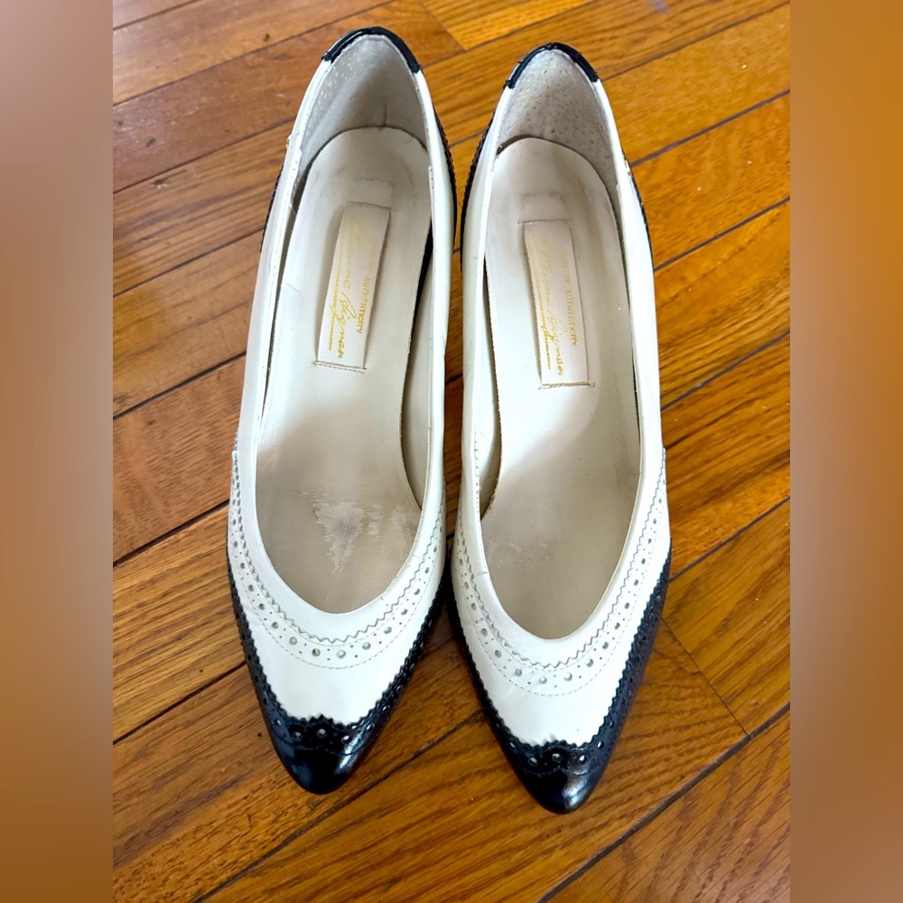 Vintage Etienne Aigner Leather Saddleshoe Heels Size 5.5 M